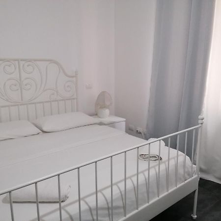 ホテル Casa Nuccia 1 ミラノ エクステリア 写真
