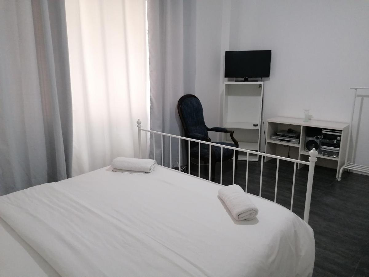 ホテル Casa Nuccia 1 ミラノ エクステリア 写真